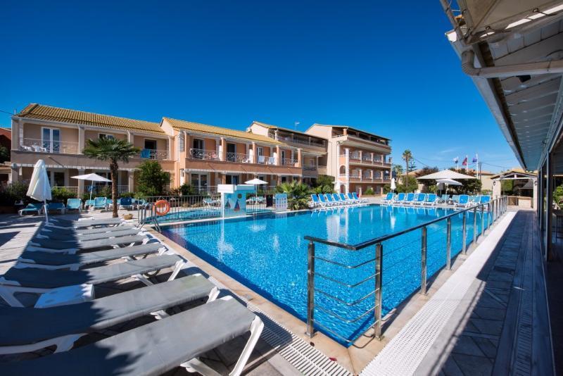 Kavos Plaza Hotel Экстерьер фото