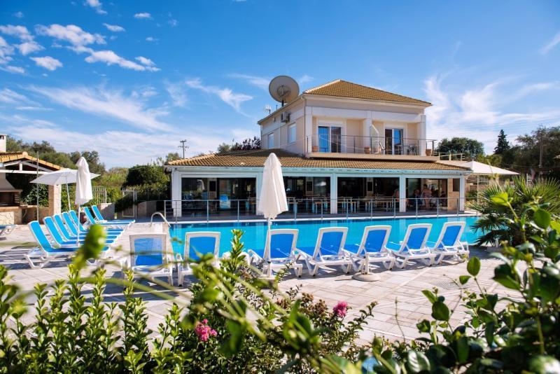 Kavos Plaza Hotel Экстерьер фото
