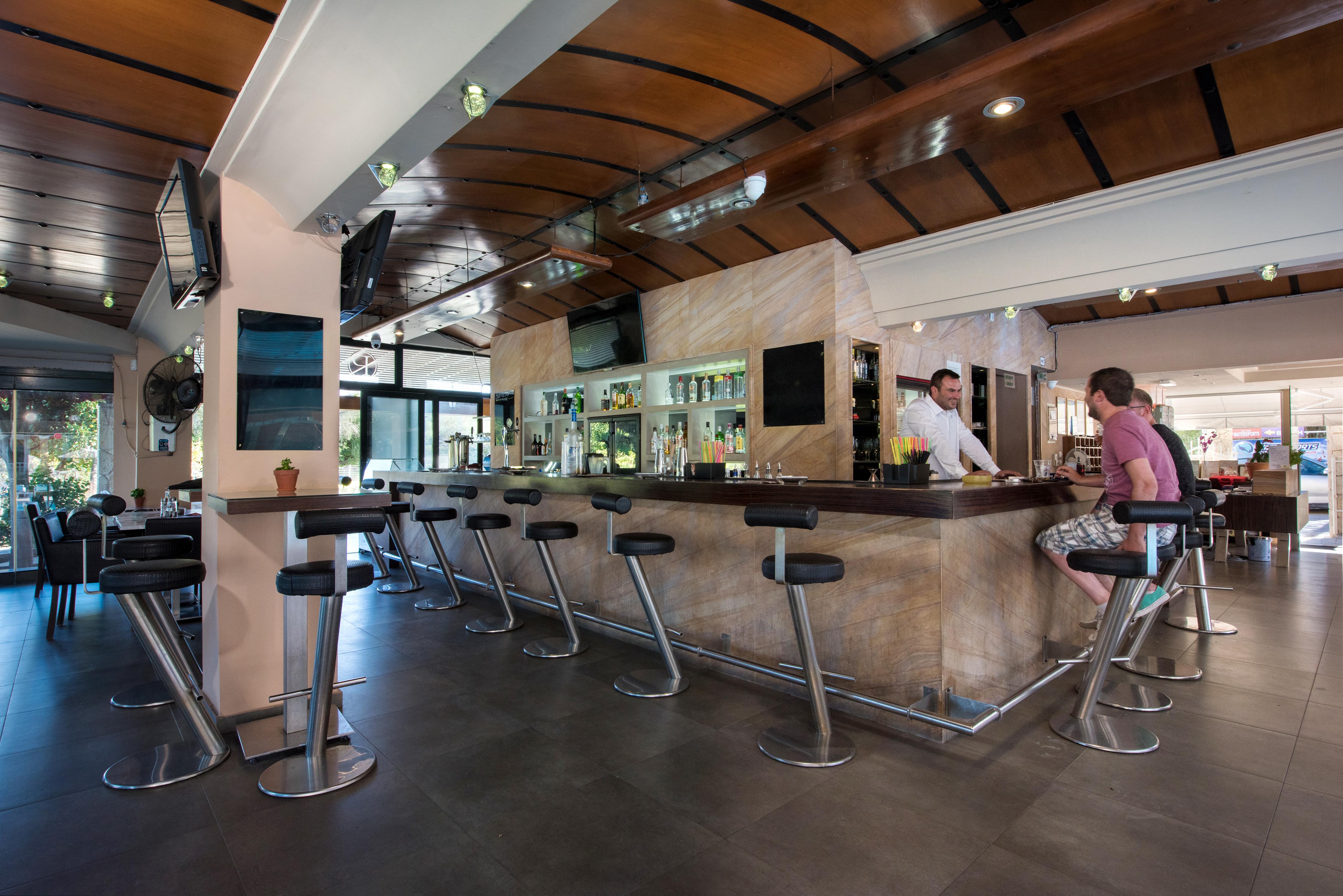 Kavos Plaza Hotel Экстерьер фото
