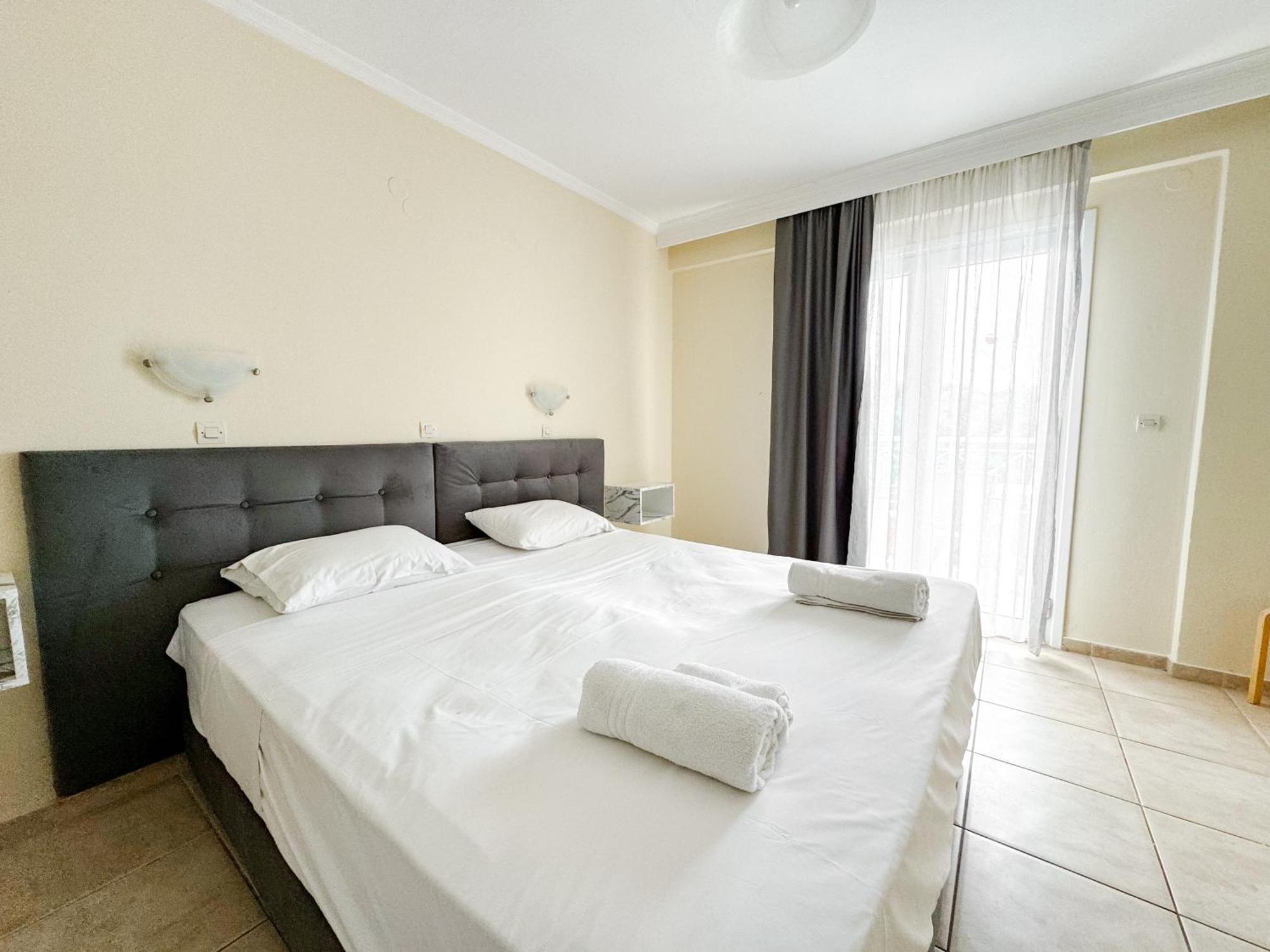 Kavos Plaza Hotel Экстерьер фото