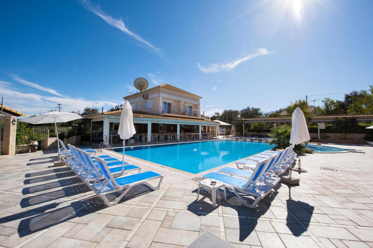 Kavos Plaza Hotel Экстерьер фото