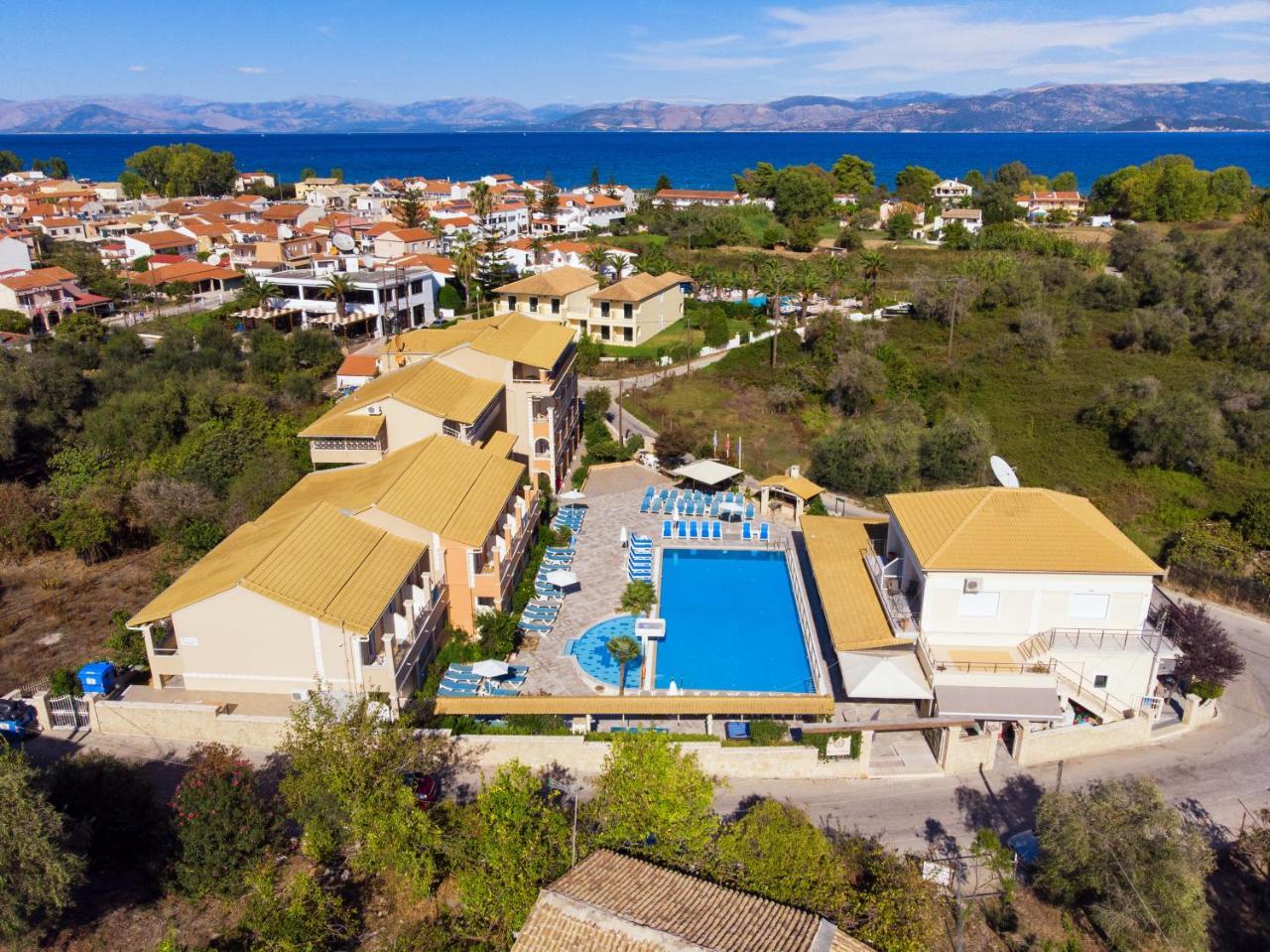 Kavos Plaza Hotel Экстерьер фото