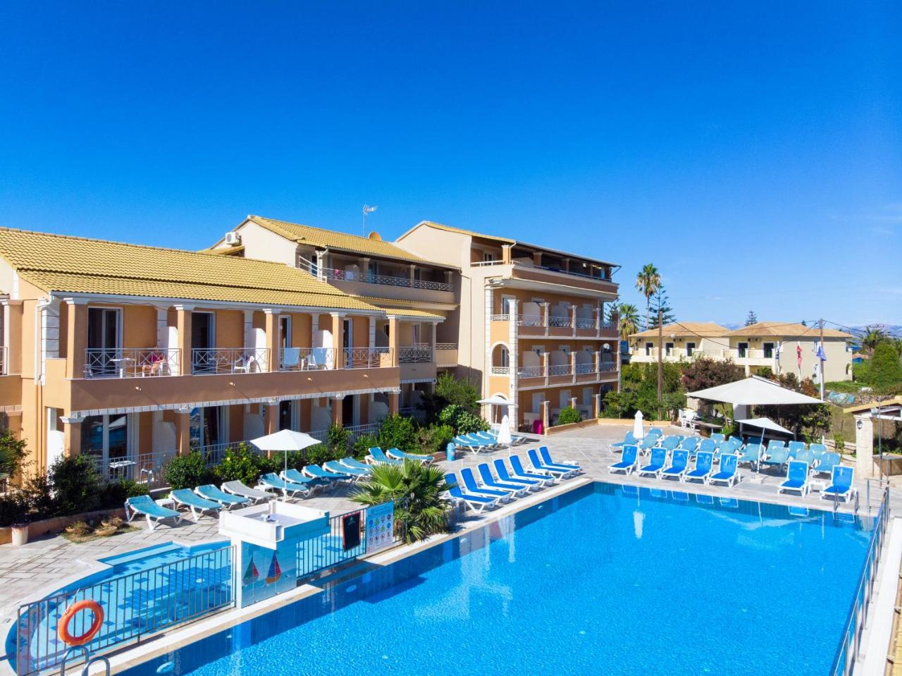 Kavos Plaza Hotel Экстерьер фото