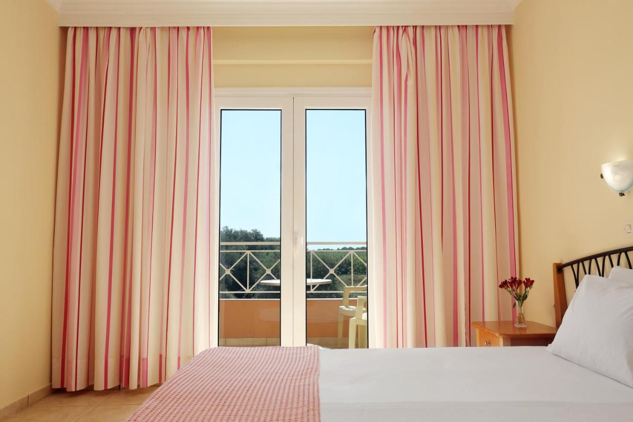 Kavos Plaza Hotel Экстерьер фото